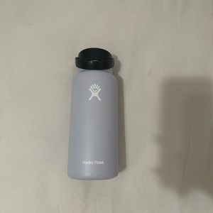 Hydro flask water bottle